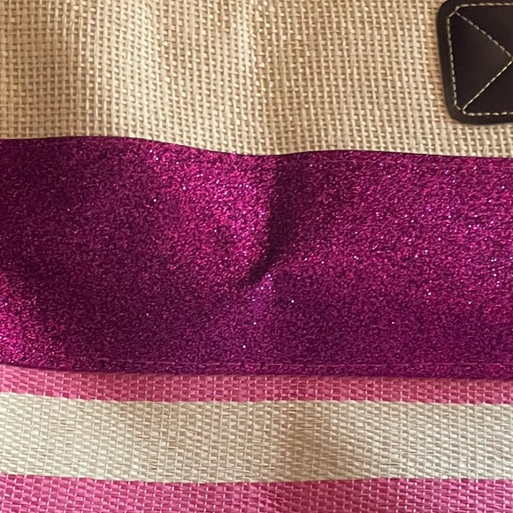 20” wide 13” tall - Picture 4 of 7